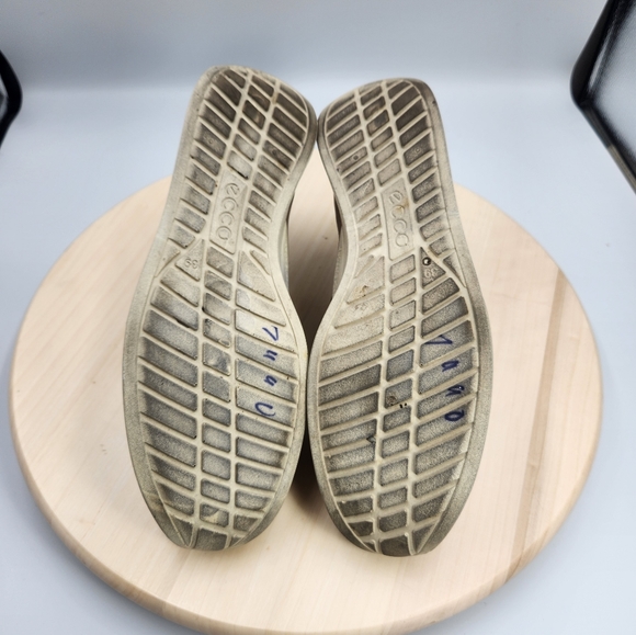 ECCO Women's Sneakers sz 39 - Picture 3 of 14